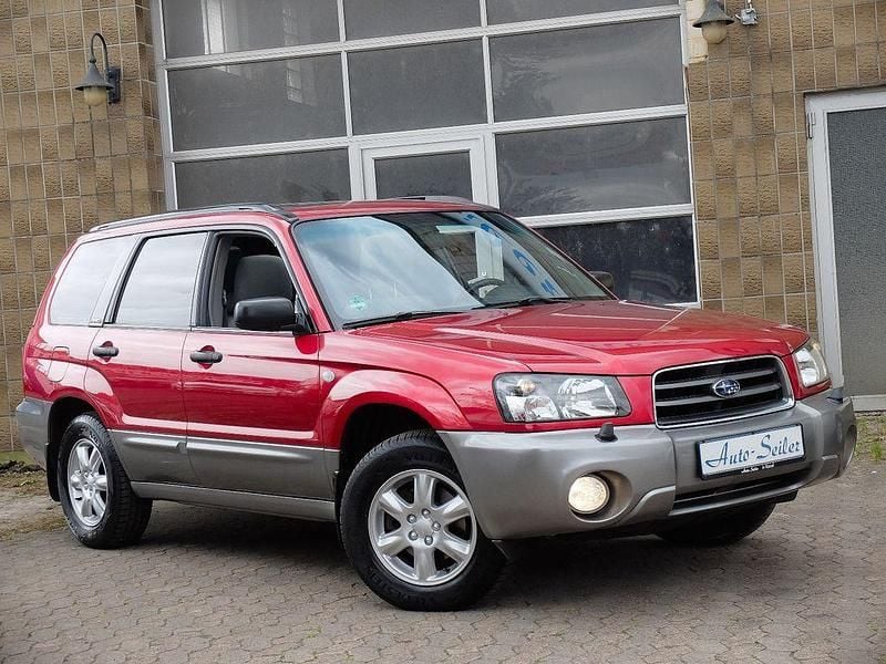 Rot Gebraucht 2004 Subaru Forester Comfort SUV | 7.990 € - Bild 1/4
