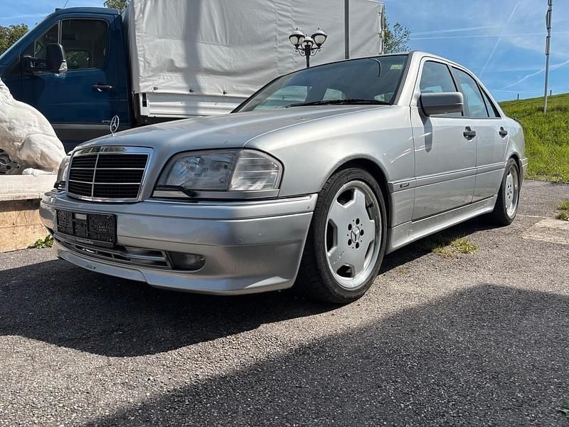 Silber Gebraucht 1994 Mercedes C36 AMG AMG Limousine | 12.500 € - Bild 1/4