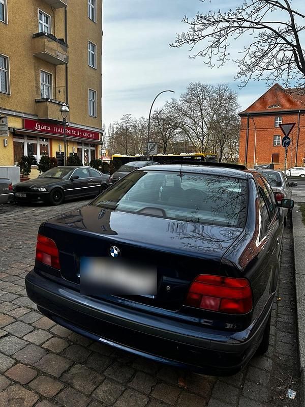 Gebraucht BMW 528 192 PS (141 kW) 1998 Blau Limousine