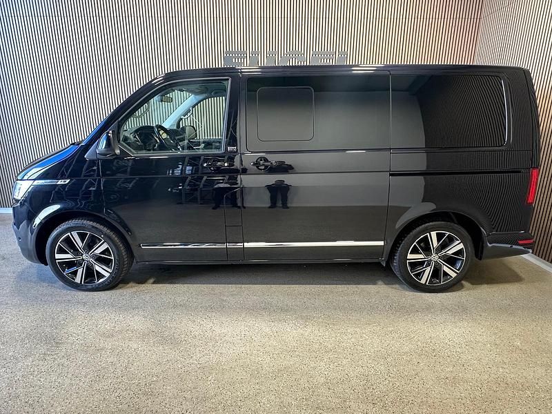 Second-hand VW Multivan Generation Six 2021 Negru Monovolum