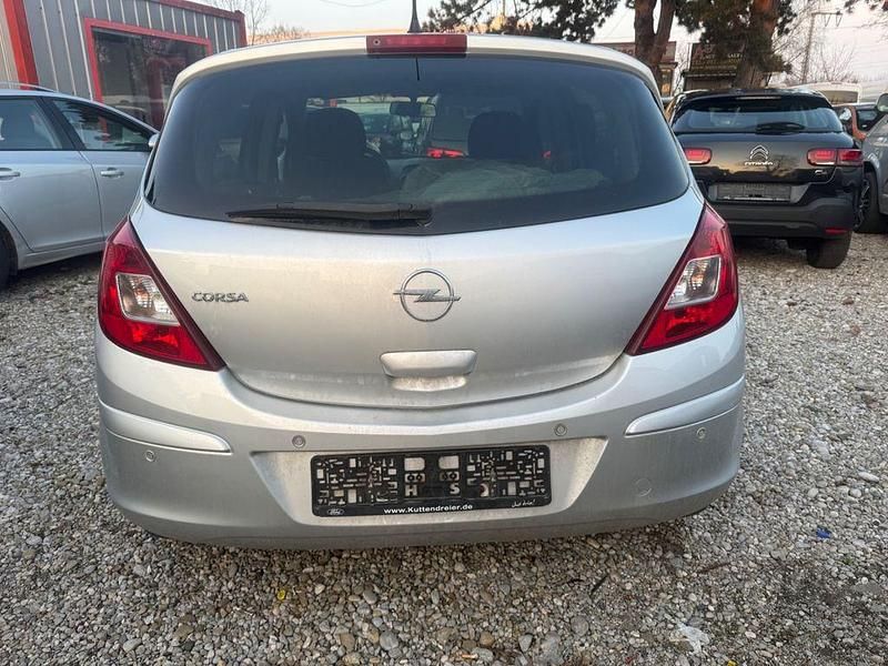 Gebraucht Opel Corsa 87 PS (63 kW) 2011 Silber Kleinwagen