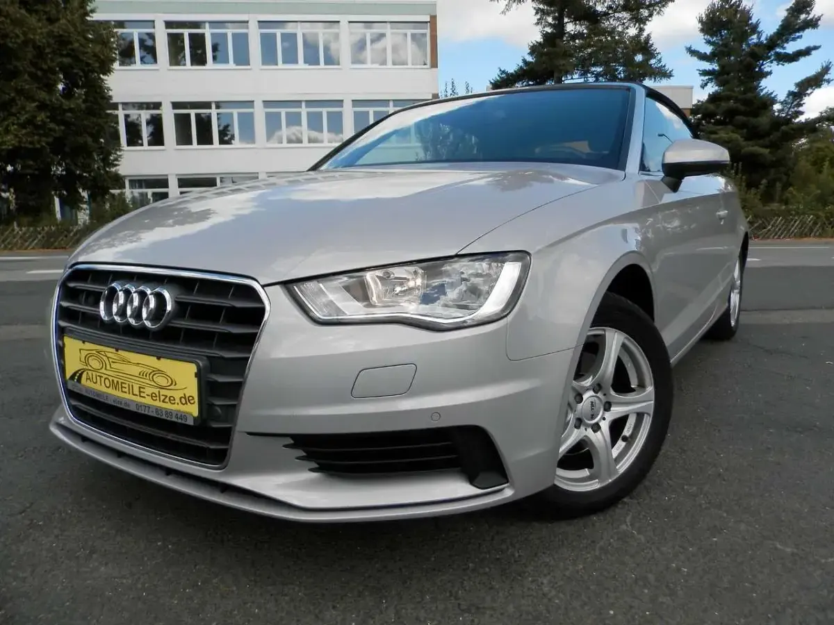 Gebraucht Audi A3 Cabriolet Attraction 125 PS (91 kW) 2015 Grau Cabrio