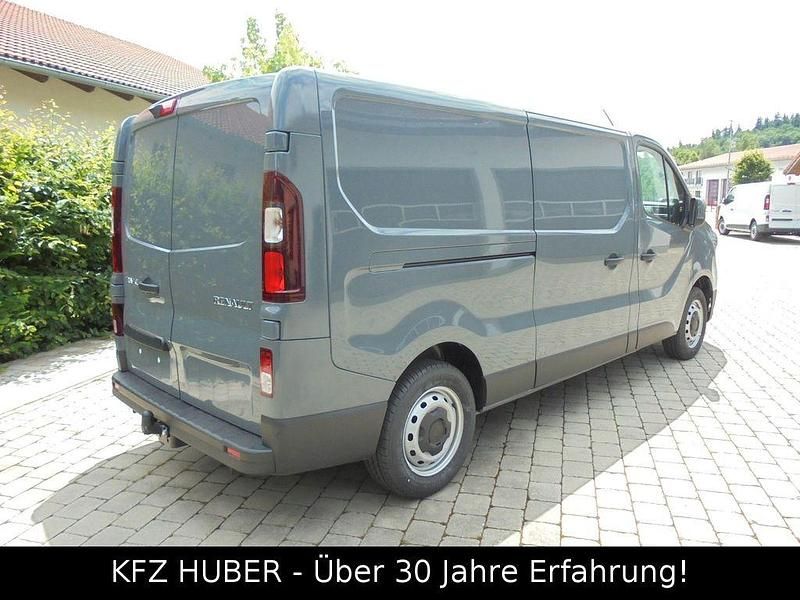 Gebraucht Renault Trafic 131 PS (96 kW) 2025 Grau Van / Kleinbus