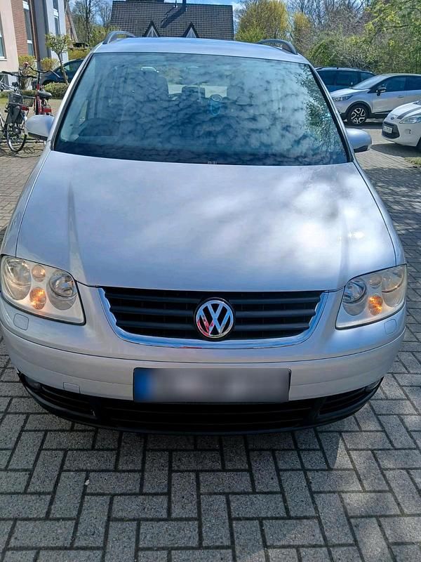 Gebraucht VW Touran 105 PS (77 kW) 2004 Silber Van / Kleinbus