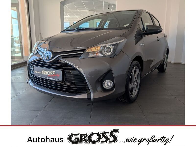 Braun Gebraucht 2017 Toyota Yaris Hybrid Edition-S Limousine | 14.598 € (Fairer Preis) - Bild 1/4