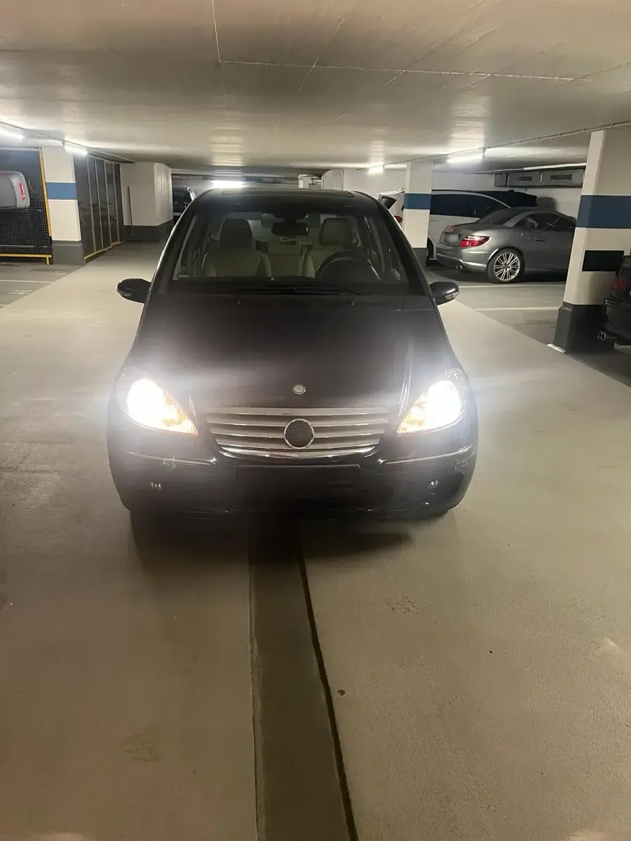 Gebraucht Mercedes A200 140 PS (102 kW) 2008 Blau Kleinwagen