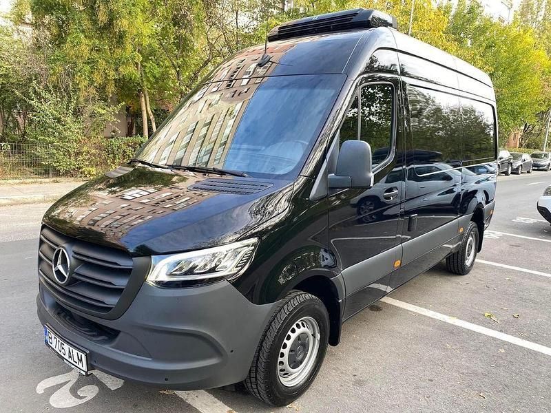 Schwarz Gebraucht 2023 Mercedes Sprinter Van | 64.000 € - Bild 1/4