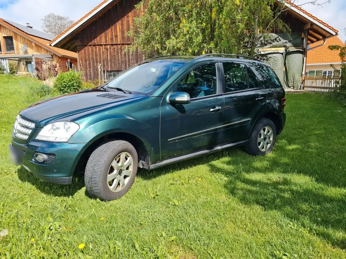 Gebraucht Mercedes 280 190 PS (139 kW) 2007 Grün SUV