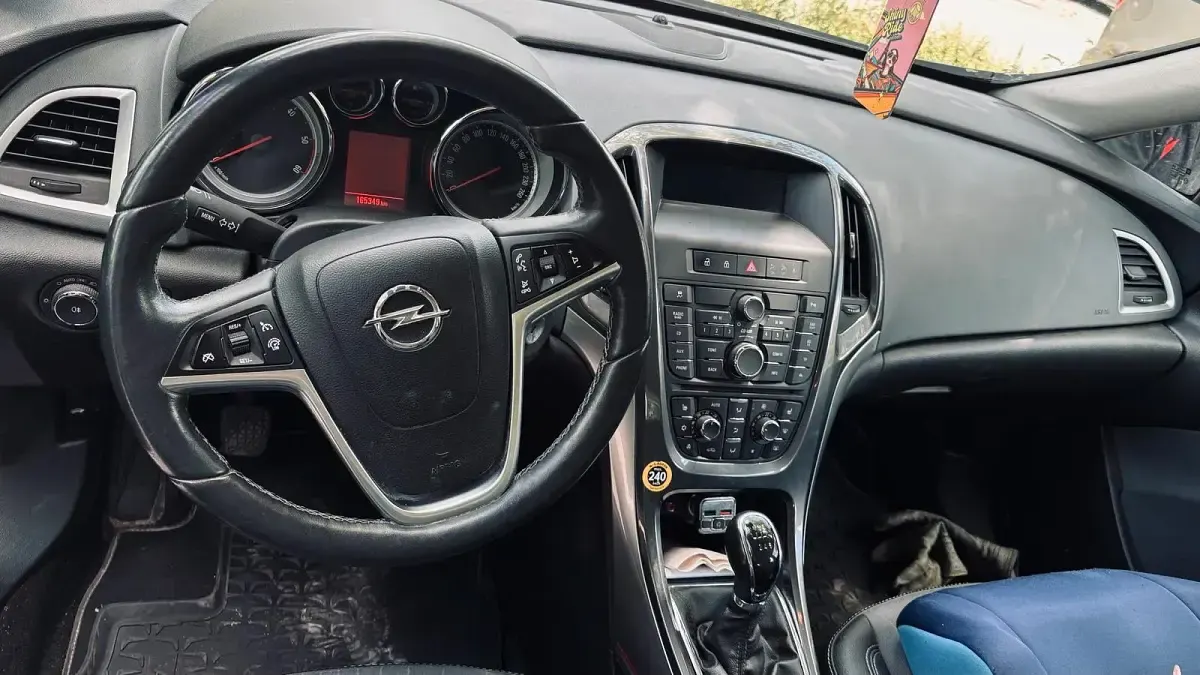 Gebraucht Opel Astra 2013 Silber Kombi