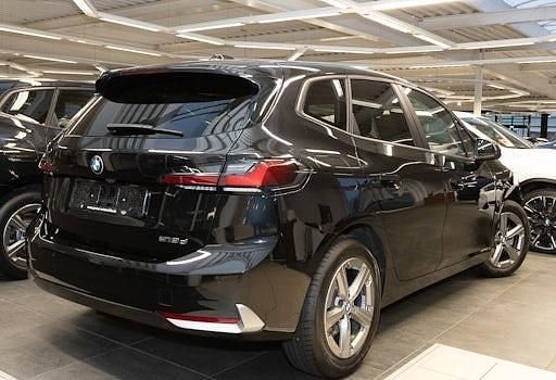 Gebraucht BMW 218 Sport Line 150 PS (110 kW) 2022 Schwarz Van / Kleinbus