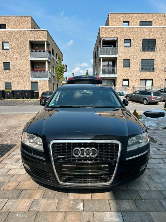 Schwarz Gebraucht 2009 Audi A8 Limousine | 9.000 € (Fairer Preis) - Bild 1/4