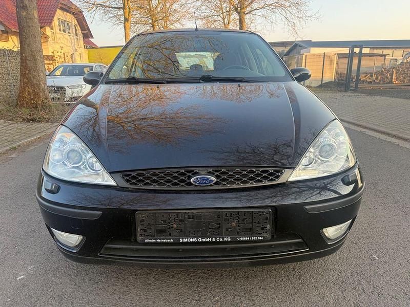 Gebraucht Ford Focus 101 PS (74 kW) 2002 Schwarz Limousine