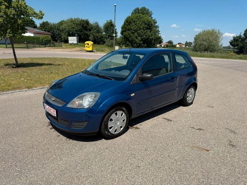 Blau Gebraucht 2008 Ford Fiesta Kleinwagen | 999 € (Fairer Preis) - Bild 1/4