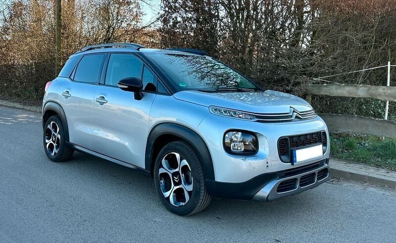 Lackierung grau switch blade/t Gebraucht 2018 Citroën C3 Aircross SUV | 6.690 € (Guter Preis) - Bild 1/4