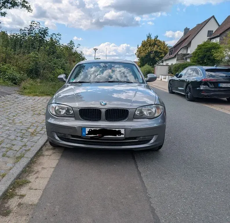 Gebraucht BMW 116 122 PS (89 kW) 2011 Silber Kleinwagen