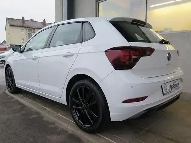 Gebraucht VW Polo Life 95 PS (69 kW) 2024 Weiß Limousine