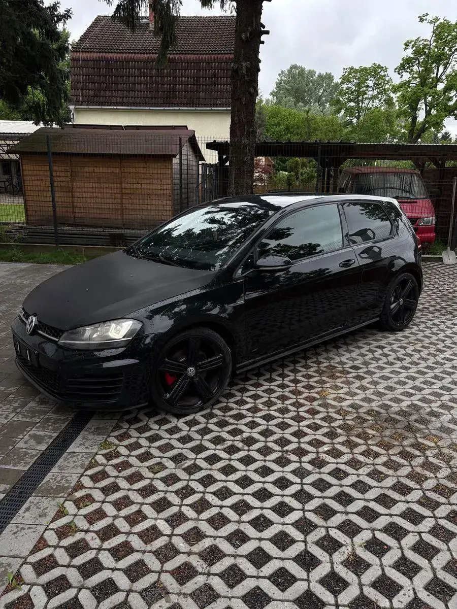 Second-hand VW Golf VII GTD 184 CP (135 kW) 2014 Berlinǎ