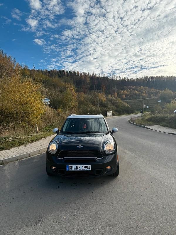 Schwarz Gebraucht 2011 Mini Cooper S Countryman SUV | 6.000 € (Guter Preis) - Bild 1/4