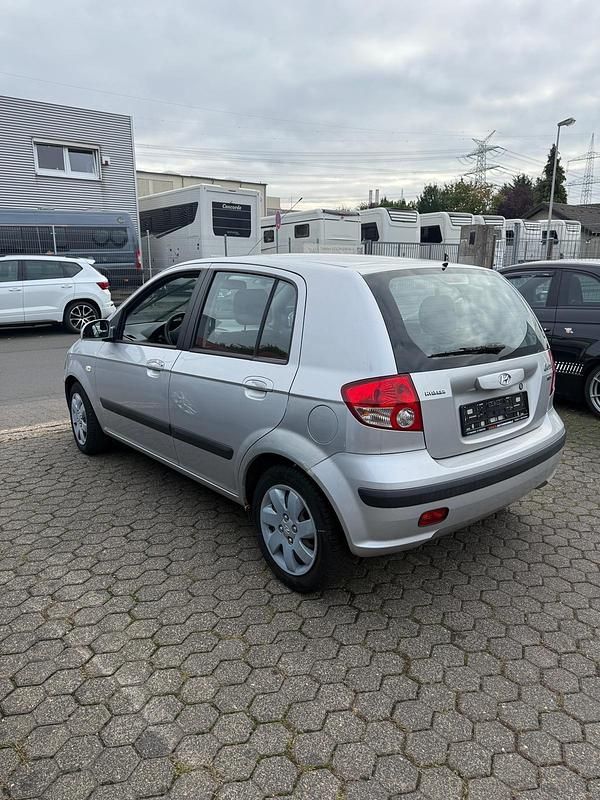 Gebraucht Hyundai Getz 85 PS (62 kW) 2005 Silber Kleinwagen