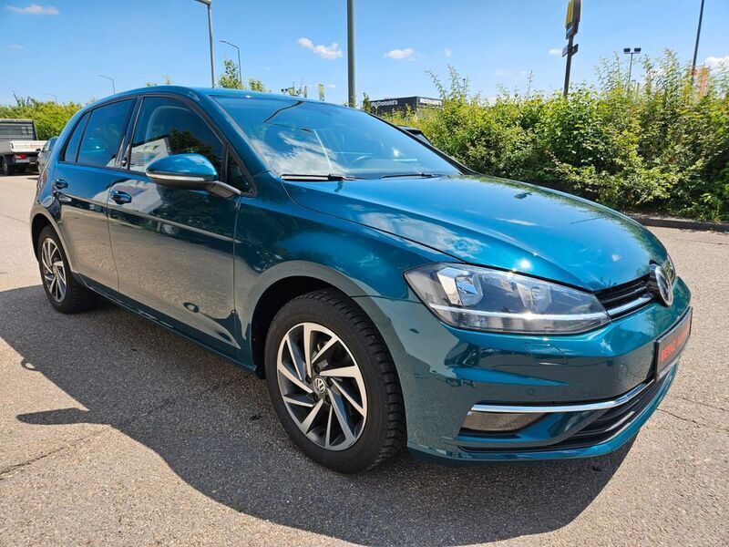 Grün Gebraucht 2017 VW Golf VII Sound Limousine | 14.900 € (Fairer Preis) - Bild 1/4