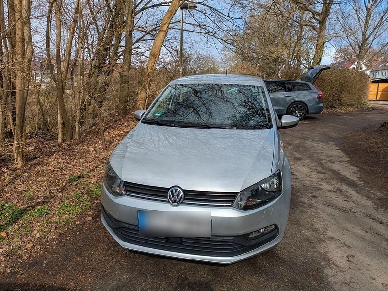 Gebraucht VW Polo Trendline 75 PS (55 kW) 2016 Grau Kleinwagen