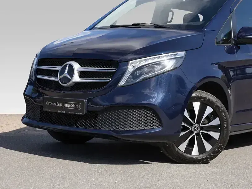 Gebraucht Mercedes V250 Edition 190 PS (139 kW) 2022 Blau Van / Kleinbus