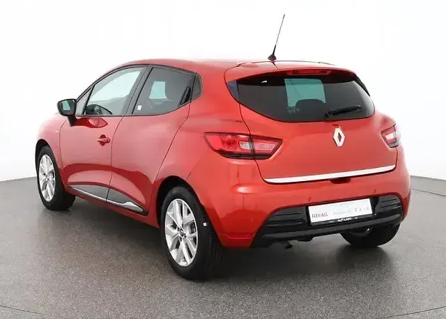 Gebraucht Renault Clio IV LIMITED 90 PS (66 kW) 2019 Andere Limousine