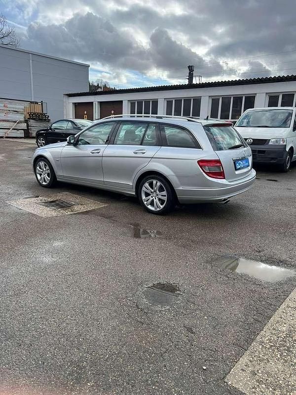 Gebraucht Mercedes C220 Avantgarde 170 PS (125 kW) 2008 Iridiumsilber  metalliclack Kombi