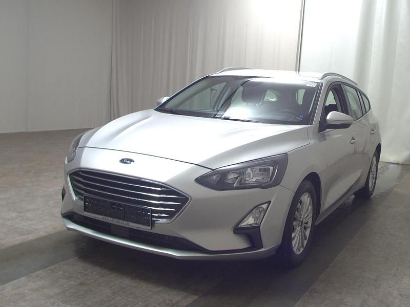Gebraucht Ford Focus Titanium 125 PS (91 kW) 2021 Silber Kombi