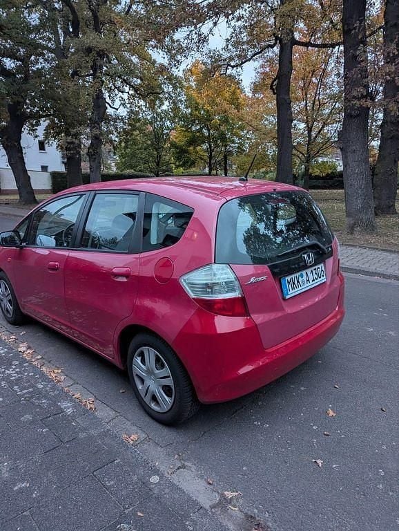 Gebraucht Honda Jazz Trend 90 PS (66 kW) 2009 Rot Kleinwagen