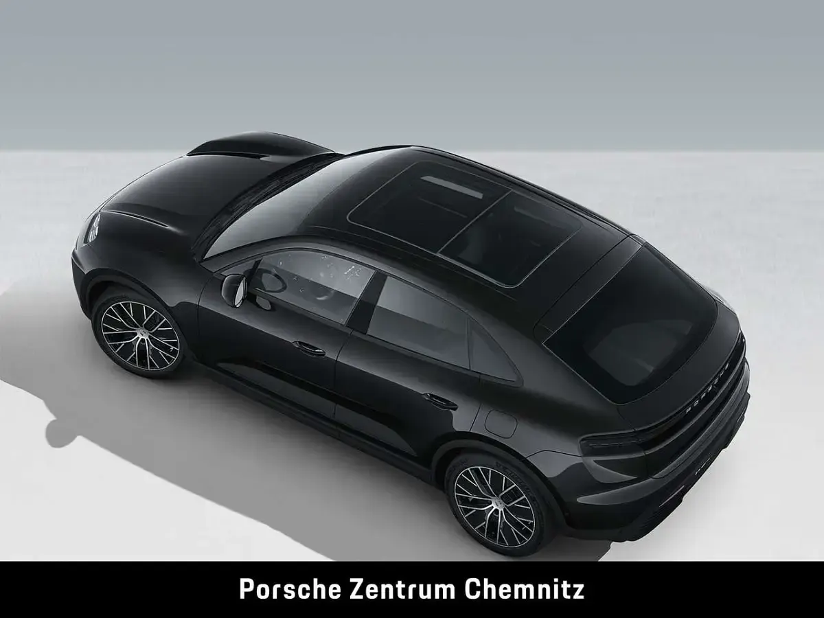 Neu Porsche Macan 4 Electric 300 kW (408 PS) 2026 Schwarz SUV