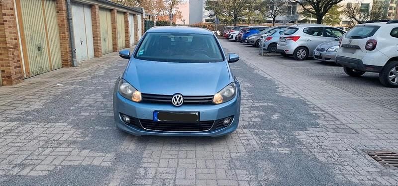Gebraucht VW Golf VII 105 PS (77 kW) 2012 Blau Limousine