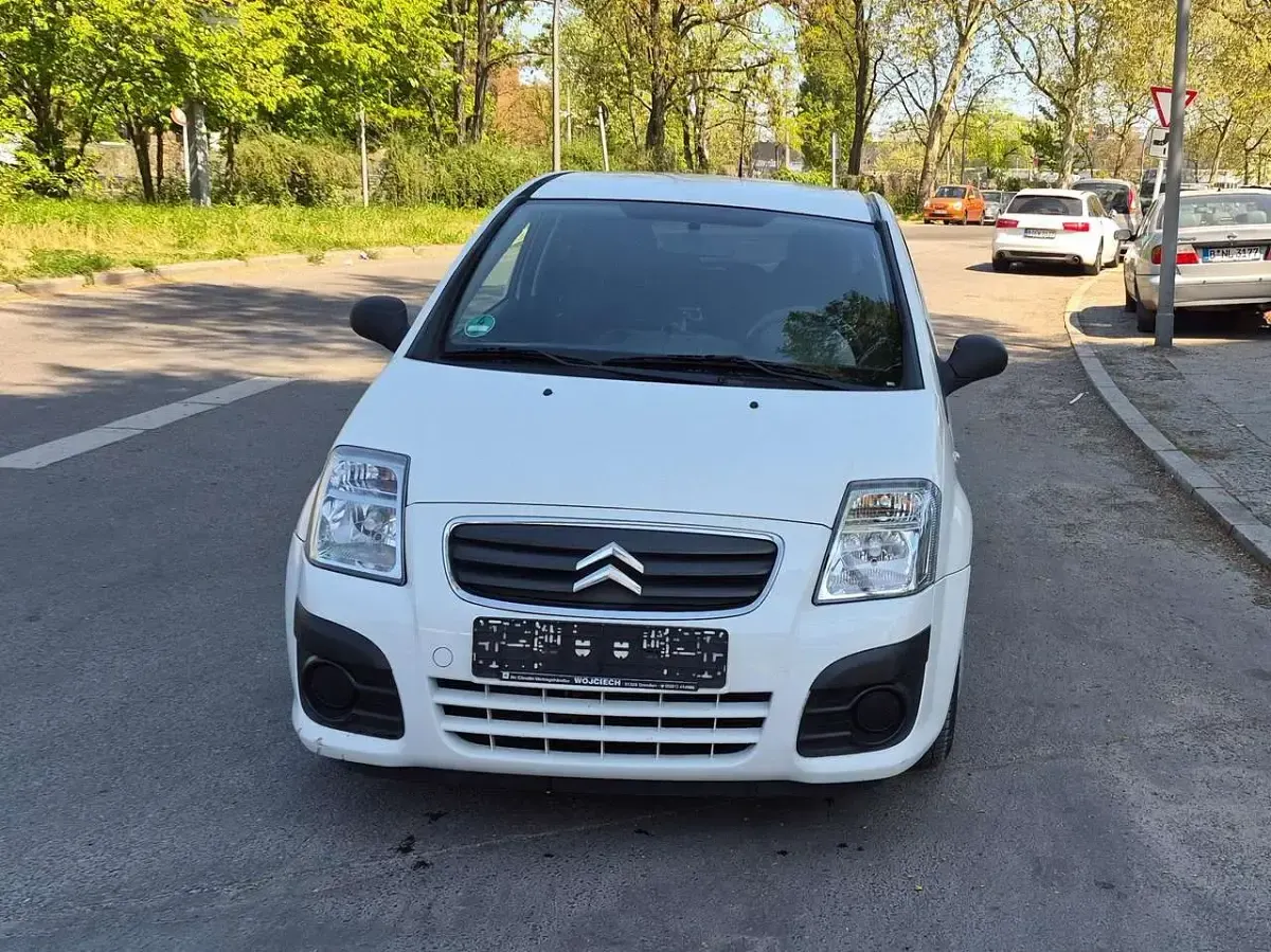 Gebraucht Citroën C2 60 PS (44 kW) 2009 Weiß Kleinwagen