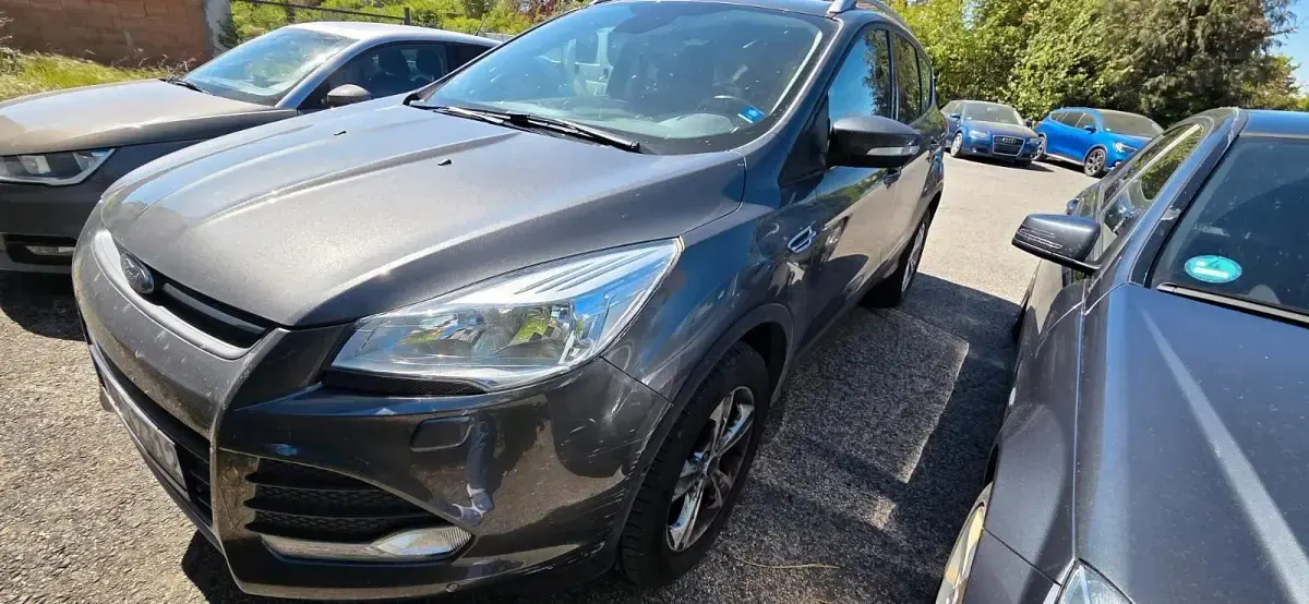 Gebraucht Ford Kuga 150 PS (110 kW) 2016 Grau SUV
