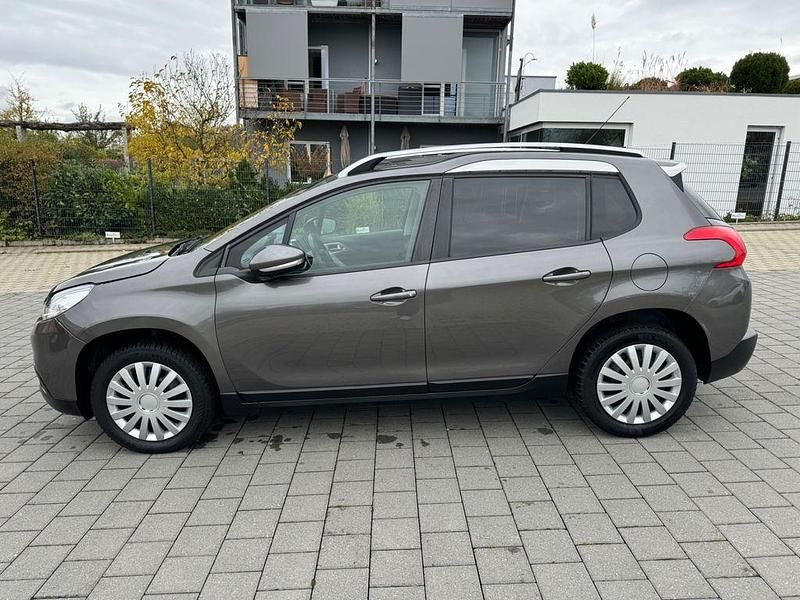 Gebraucht Peugeot 2008 Active 92 PS (67 kW) 2015 Grau SUV