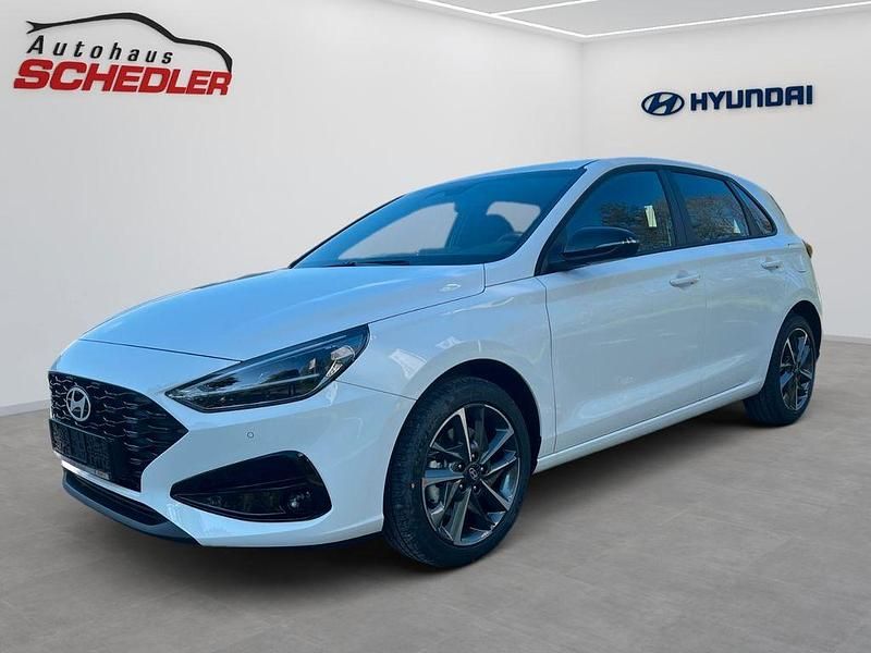 Atlas white / sol Neu 2025 Hyundai i30 Advantage Limousine | 27.850 € (Fairer Preis) - Bild 1/4