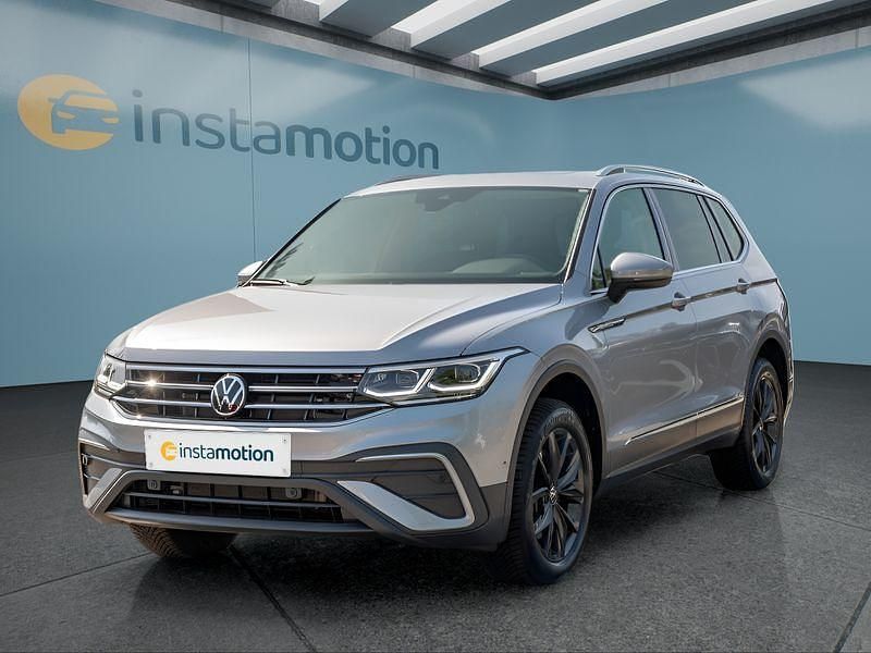 Silber Gebraucht 2024 VW Tiguan SUV | 46.549 € (Etwas zu teuer) - Bild 1/4