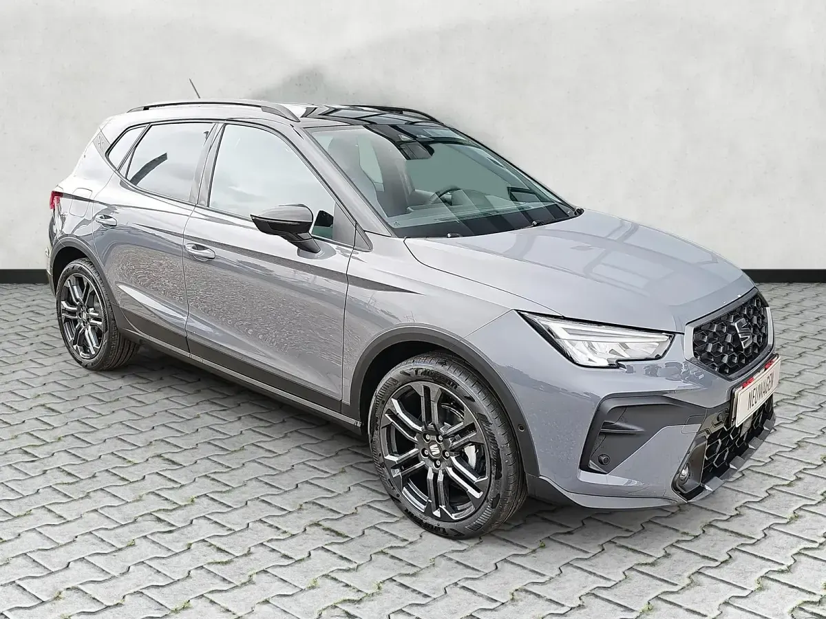 Neu Seat Arona FR 150 PS (110 kW) 2026 Graphengrau/dach schwarz SUV