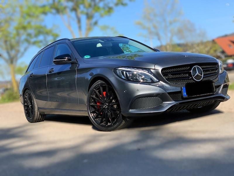 Grau Gebraucht 2016 Mercedes C250 Kombi | 18.240 € (Fairer Preis) - Bild 1/4