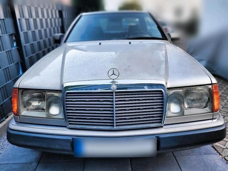 Gebraucht Mercedes E230 136 PS (100 kW) 1992 Coupé