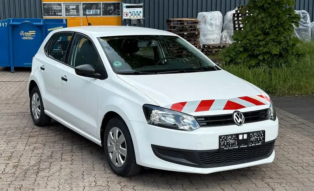 Gebraucht VW Polo Trendline 60 PS (44 kW) 2014 Weiß Limousine