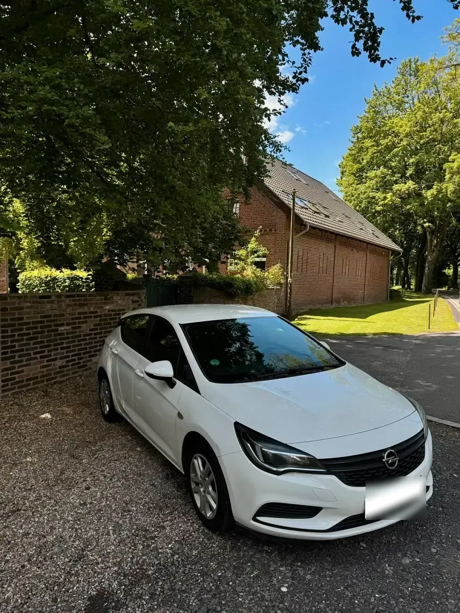Brugt Opel Astra 104 HK (76 kW) 2017 Hvid Sedan