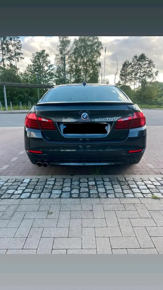 Gebraucht BMW 520 184 PS (135 kW) 2014 Grau Limousine