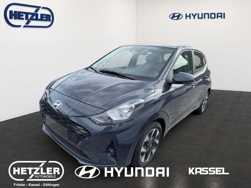 Aurora grey / met Neu 2025 Hyundai i10 Trend Kleinwagen | 20.490 € (Fairer Preis) - Bild 1/4