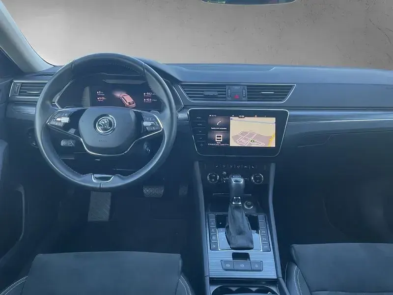 Gebraucht Skoda Superb Style 218 PS (160 kW) 2023 Schwarz Kombi