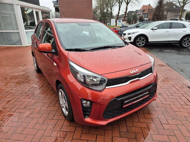 Orange Gebraucht 2023 Kia Picanto Edition 7 Kleinwagen | 13.490 € (Fairer Preis) - Bild 1/4