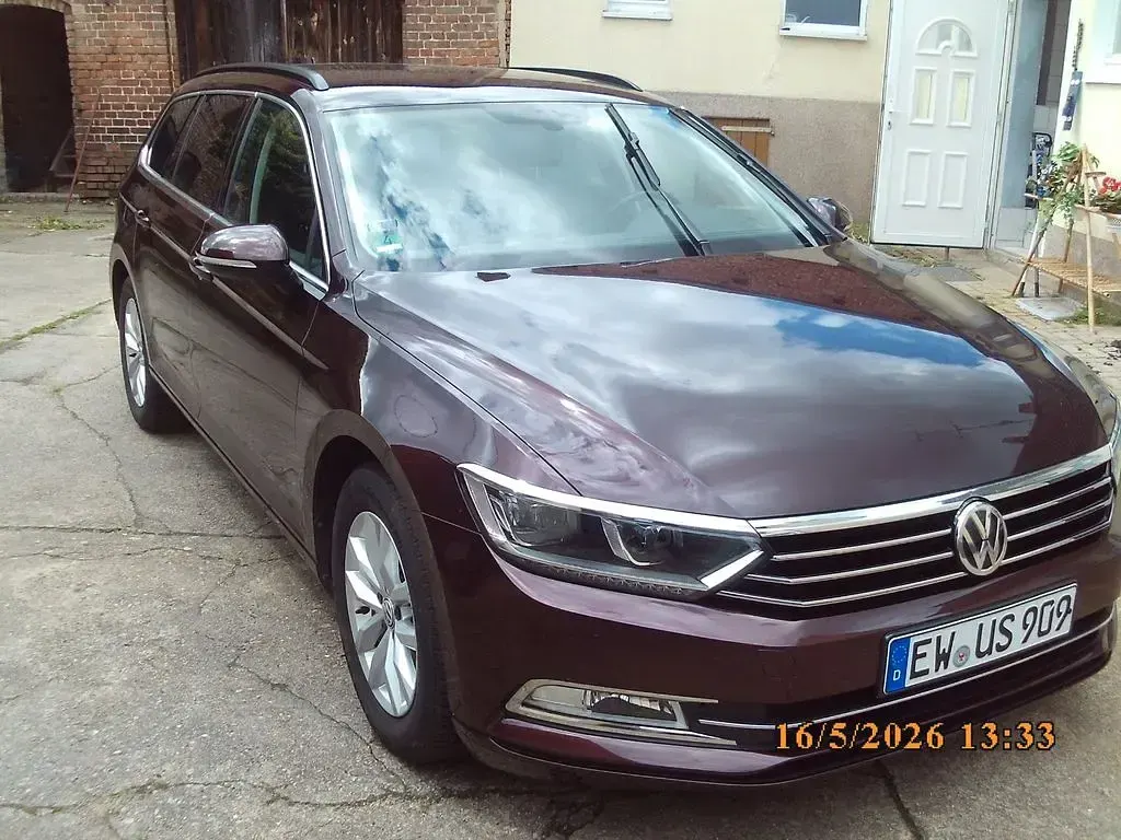 Gebraucht VW Passat Comfortline 179 PS (131 kW) 2017 Rot Kombi