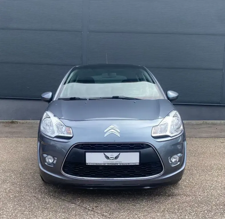 Gebraucht Citroën C3 Tendance 95 PS (69 kW) 2012 Grau Limousine