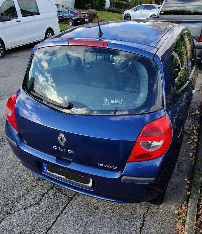Gebraucht Renault Clio II Dynamique 88 PS (64 kW) 2006 Limousine