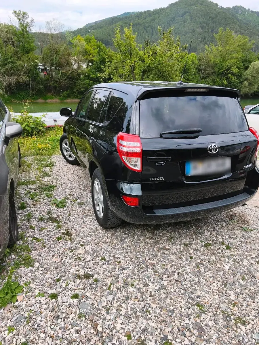 Gebraucht Toyota RAV4 150 PS (110 kW) 2009 Schwarz SUV